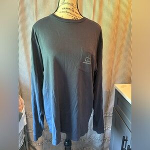 Men’s size medium Vineyard Vines long sleeved top